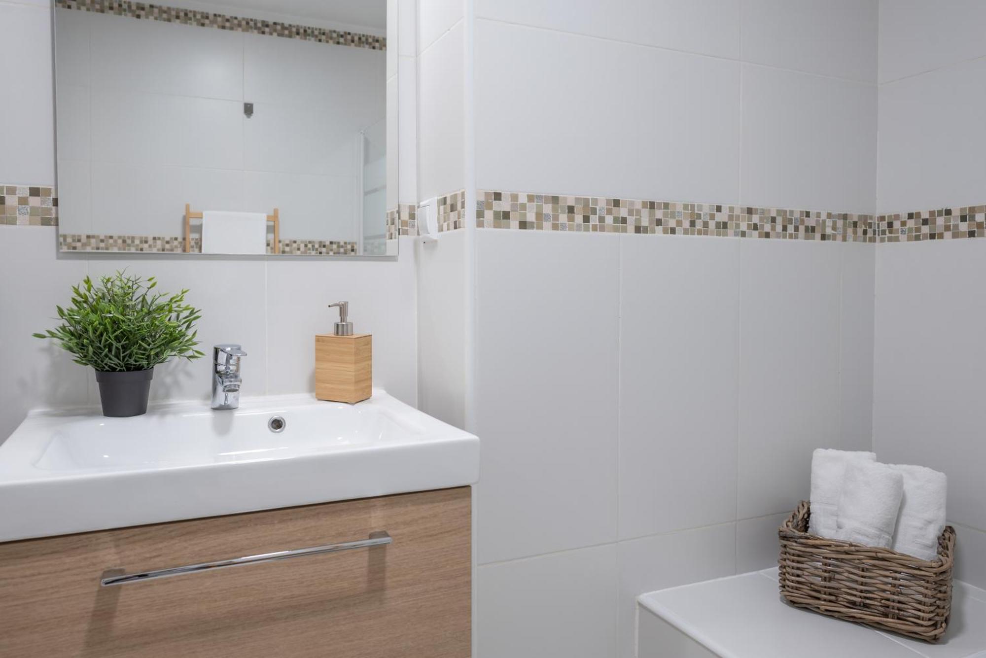Mrs Apartamento En Gran Via De Colon Parking Гранада Экстерьер фото